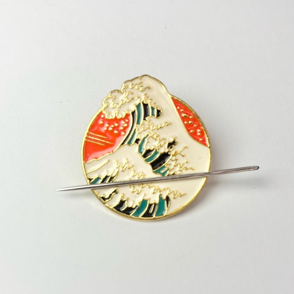 Coastal Sunset Wave Magnetic Sewing Needle Minder Surf Spray, [1.4” x 1.25”] - Picture 12 of 12